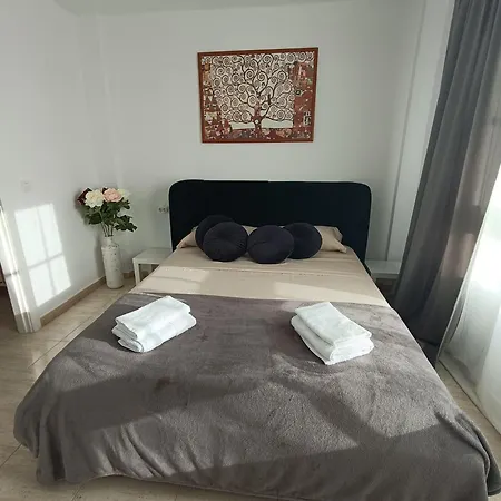Residencia Arcoiris Апартаменты *